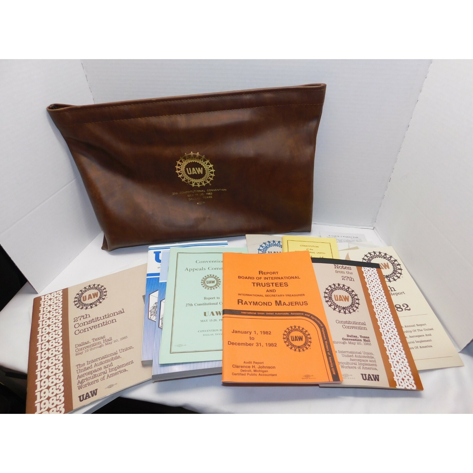 Vintage Uaw 1983 Convention Bag With Booklets